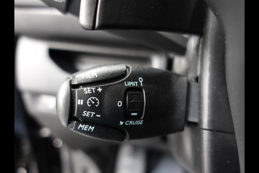 Opel Vivaro 2.0 CDTI 145 pk Automaat L2H1 Edition Airco Navi Bluetooth Cruise Control Trekhaak