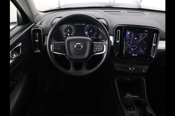 Volvo XC40 2.0 T4 Momentum | 1e eigenaar | 360 Camera | Trekhaak | Adaptive cruise | Dodehoek detectie | 19'' lichtmetalen velgen | Navigatie | Full LED | Climate control | Bluetooth | Parkeerhulp | Half leder | Origineel NL