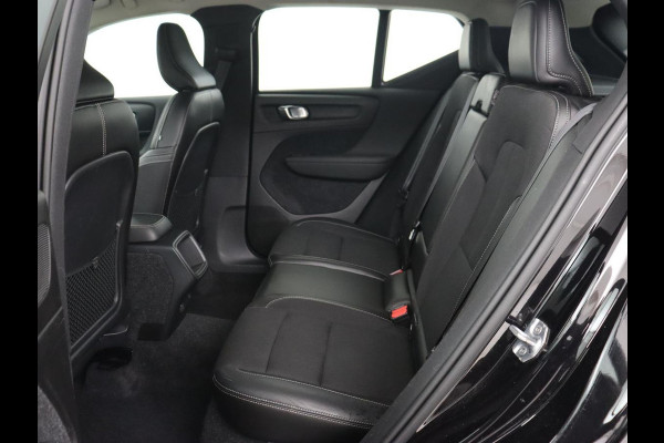 Volvo XC40 2.0 T4 Momentum | 1e eigenaar | 360 Camera | Trekhaak | Adaptive cruise | Dodehoek detectie | 19'' lichtmetalen velgen | Navigatie | Full LED | Climate control | Bluetooth | Parkeerhulp | Half leder | Origineel NL