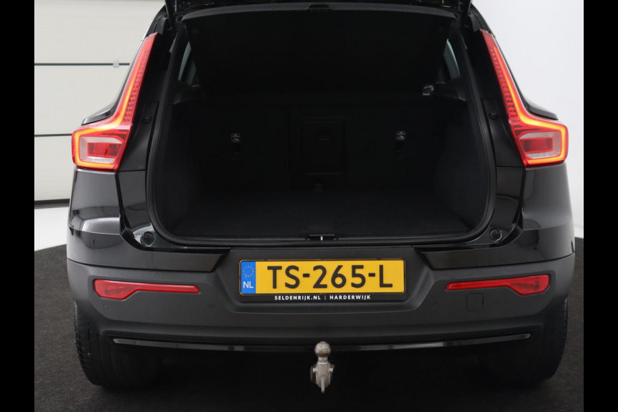 Volvo XC40 2.0 T4 Momentum | 1e eigenaar | 360 Camera | Trekhaak | Adaptive cruise | Dodehoek detectie | 19'' lichtmetalen velgen | Navigatie | Full LED | Climate control | Bluetooth | Parkeerhulp | Half leder | Origineel NL