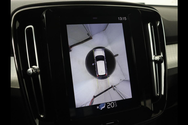 Volvo XC40 2.0 T4 Momentum | 1e eigenaar | 360 Camera | Trekhaak | Adaptive cruise | Dodehoek detectie | 19'' lichtmetalen velgen | Navigatie | Full LED | Climate control | Bluetooth | Parkeerhulp | Half leder | Origineel NL