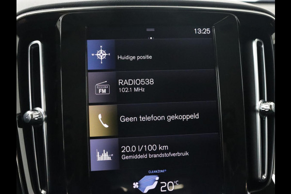 Volvo XC40 2.0 T4 Momentum | 1e eigenaar | 360 Camera | Trekhaak | Adaptive cruise | Dodehoek detectie | 19'' lichtmetalen velgen | Navigatie | Full LED | Climate control | Bluetooth | Parkeerhulp | Half leder | Origineel NL