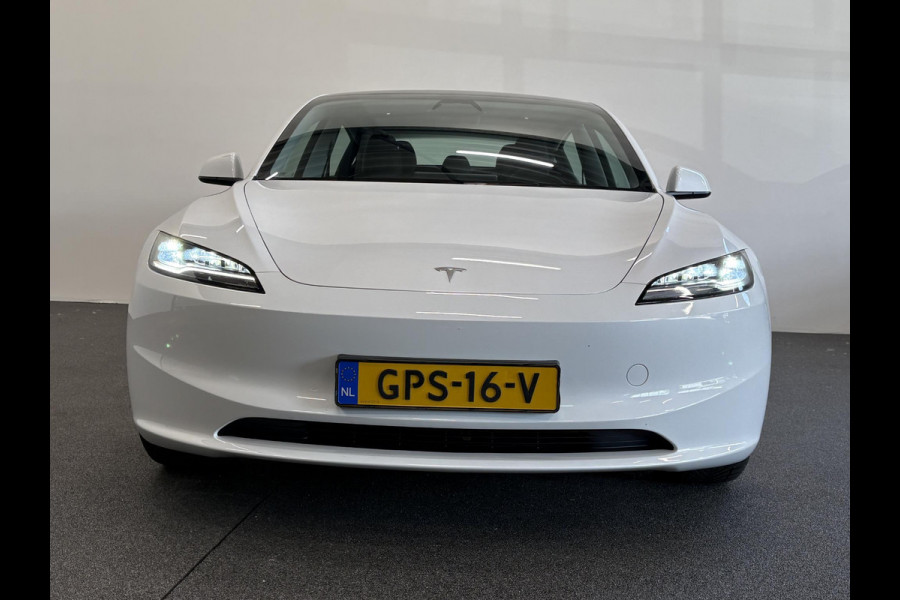 Tesla Model 3 RWD 60 kWh Panoramadak Navigatie Camera Parkeersensoren Cruise Control Stoelverwarming Dodehoek detectie Full LED Leder Climate Control Elektrische Stoelen