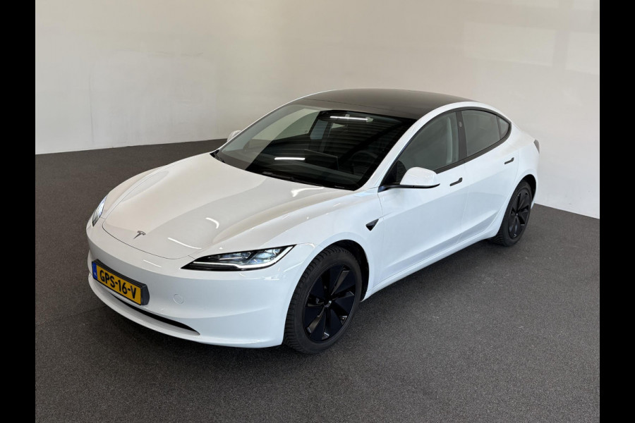 Tesla Model 3 RWD 60 kWh Panoramadak Navigatie Camera Parkeersensoren Cruise Control Stoelverwarming Dodehoek detectie Full LED Leder Climate Control Elektrische Stoelen