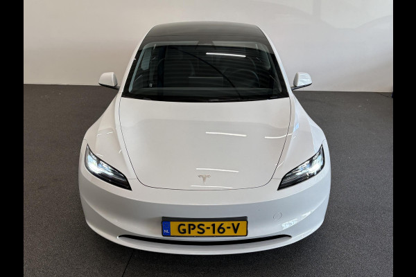 Tesla Model 3 RWD 60 kWh Panoramadak Navigatie Camera Parkeersensoren Cruise Control Stoelverwarming Dodehoek detectie Full LED Leder Climate Control Elektrische Stoelen