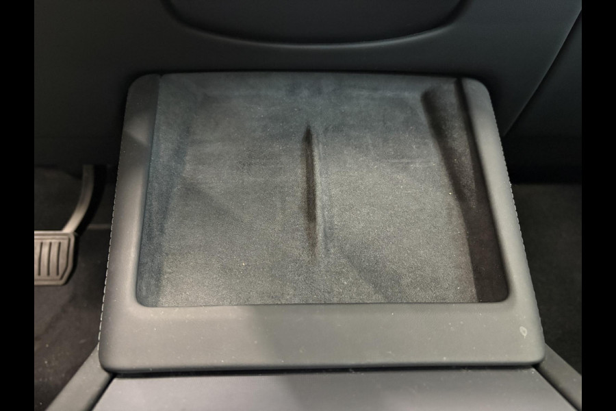 Tesla Model 3 RWD 60 kWh Panoramadak Navigatie Camera Parkeersensoren Cruise Control Stoelverwarming Dodehoek detectie Full LED Leder Climate Control Elektrische Stoelen