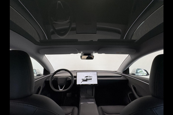 Tesla Model 3 RWD 60 kWh Panoramadak Navigatie Camera Parkeersensoren Cruise Control Stoelverwarming Dodehoek detectie Full LED Leder Climate Control Elektrische Stoelen
