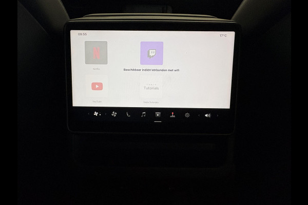Tesla Model 3 RWD 60 kWh Panoramadak Navigatie Camera Parkeersensoren Cruise Control Stoelverwarming Dodehoek detectie Full LED Leder Climate Control Elektrische Stoelen