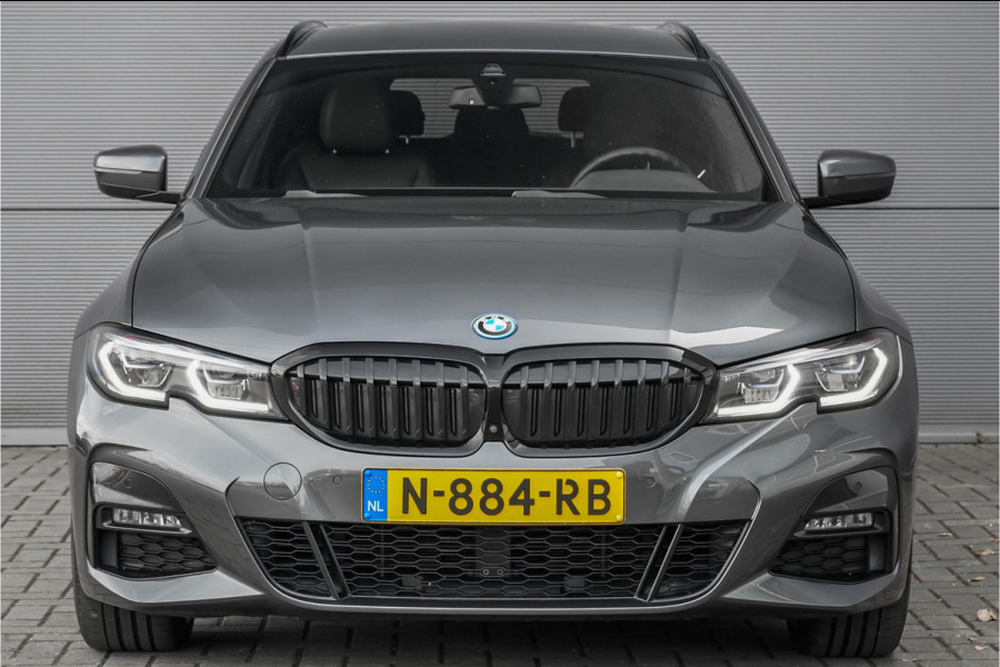 BMW 3 Serie Touring 330e xDrive M-Sport Laser Stuur & Stoelverw Keyless 19"
