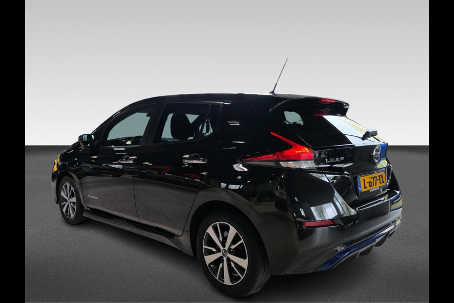Nissan Leaf Acenta 40 kWh | Automaat | Adaptive Cruisecontrol | Achteruitrijcamera | Navigatie | 270 KM WLTP |