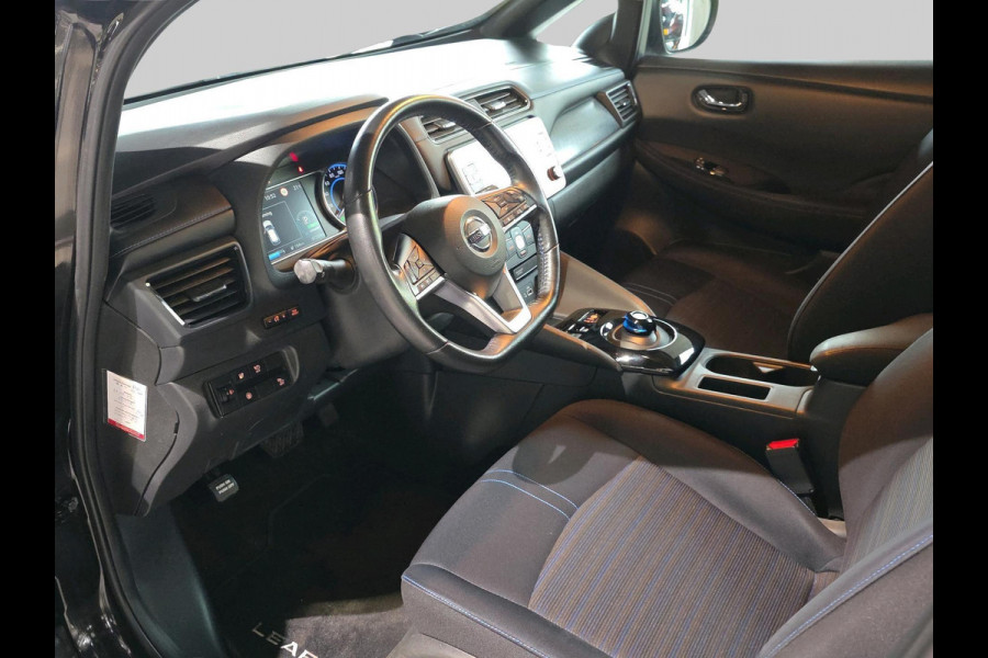 Nissan Leaf Acenta 40 kWh | Automaat | Adaptive Cruisecontrol | Achteruitrijcamera | Navigatie | 270 KM WLTP |