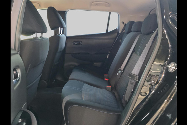 Nissan Leaf Acenta 40 kWh | Automaat | Adaptive Cruisecontrol | Achteruitrijcamera | Navigatie | 270 KM WLTP |