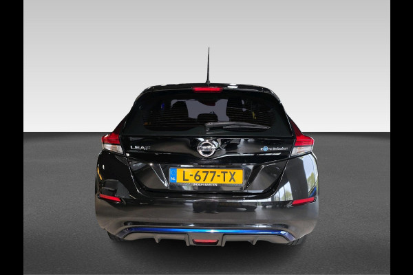 Nissan Leaf Acenta 40 kWh | Automaat | Adaptive Cruisecontrol | Achteruitrijcamera | Navigatie | 270 KM WLTP |