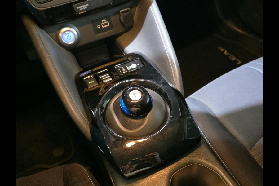 Nissan Leaf Acenta 40 kWh | Automaat | Adaptive Cruisecontrol | Achteruitrijcamera | Navigatie | 270 KM WLTP |