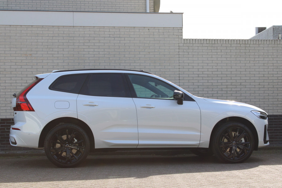 Volvo XC60 2.0 T8 Plug-in hybrid Plus Black Edition | Head-up | 360 | Zwenkbare trekhaak | Panoramadak