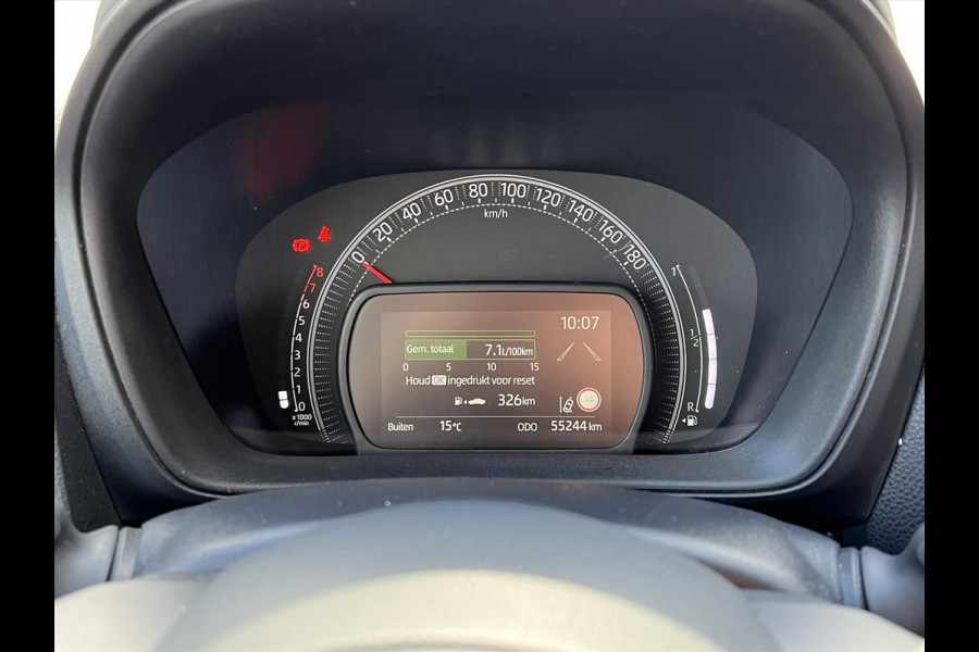 Toyota Aygo X 1.0 VVT-i MT Pulse | Bi-Tone Chili red, Stoelverwarming, Airco, Apple CarPlay/Android Auto, Lichtmetalen velgen