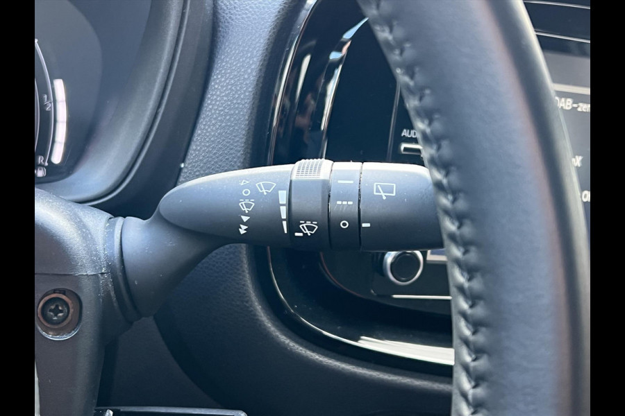 Toyota Aygo X 1.0 VVT-i MT Pulse | Bi-Tone Chili red, Stoelverwarming, Airco, Apple CarPlay/Android Auto, Lichtmetalen velgen