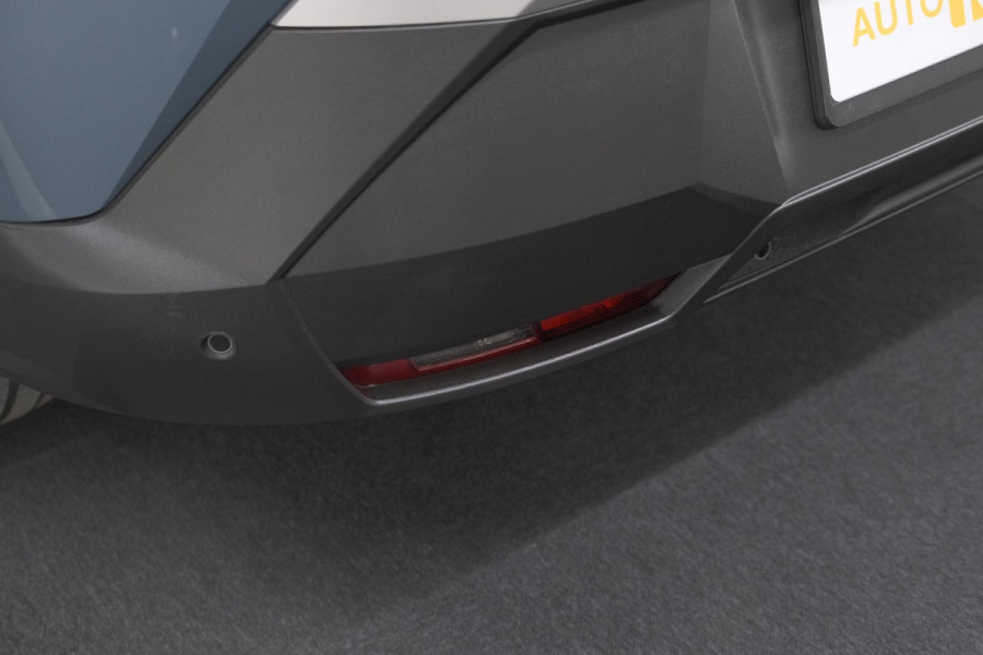 Peugeot 3008 1.2 Hybrid 136 Allure | Camera | Apple Carplay | Parkeersensoren
