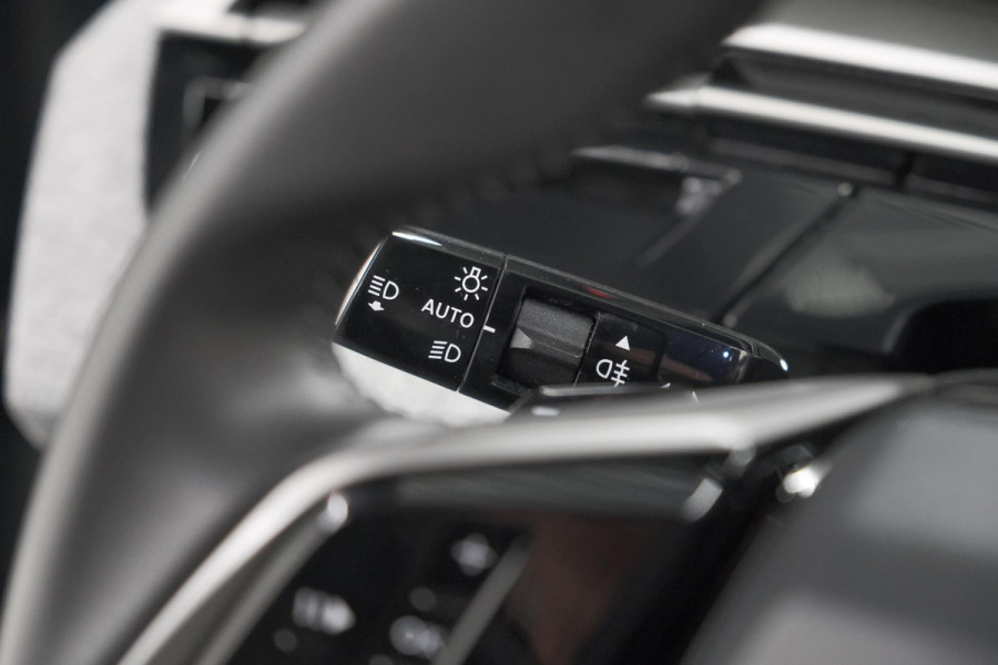 Peugeot 3008 1.2 Hybrid 136 Allure | Camera | Apple Carplay | Parkeersensoren