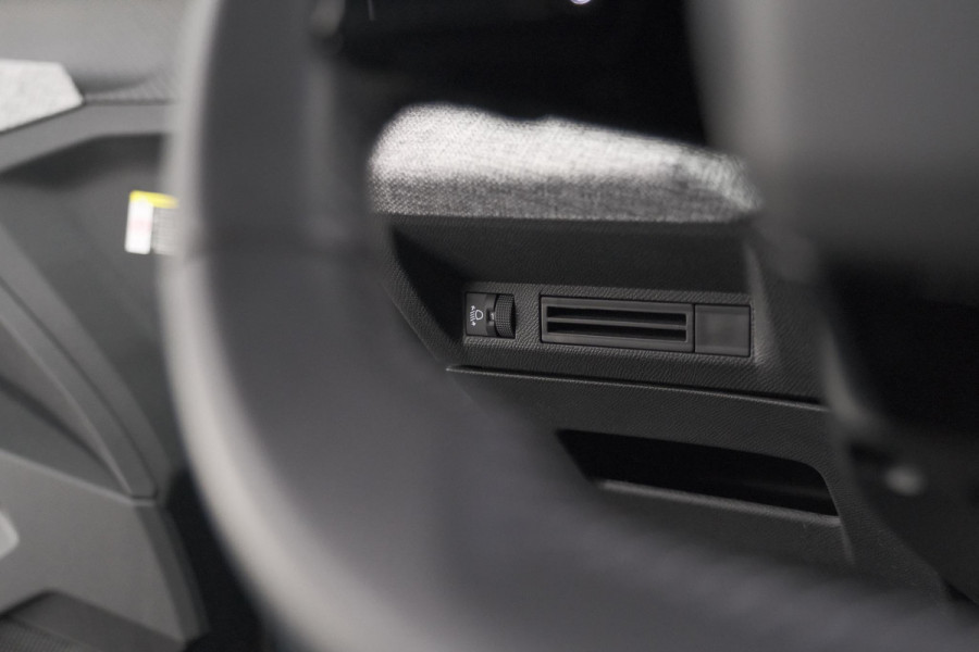 Peugeot 3008 1.2 Hybrid 136 Allure | Camera | Apple Carplay | Parkeersensoren