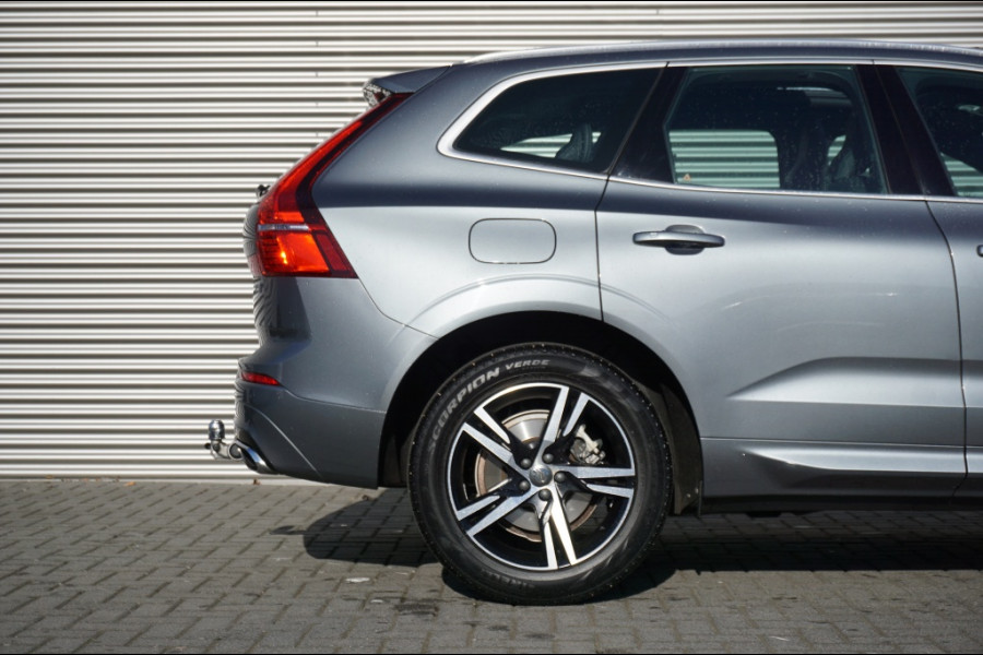 Volvo XC60 190PK T4 R-Design AUTOM. | SUPER LUXE | PANO | TREKHAAK