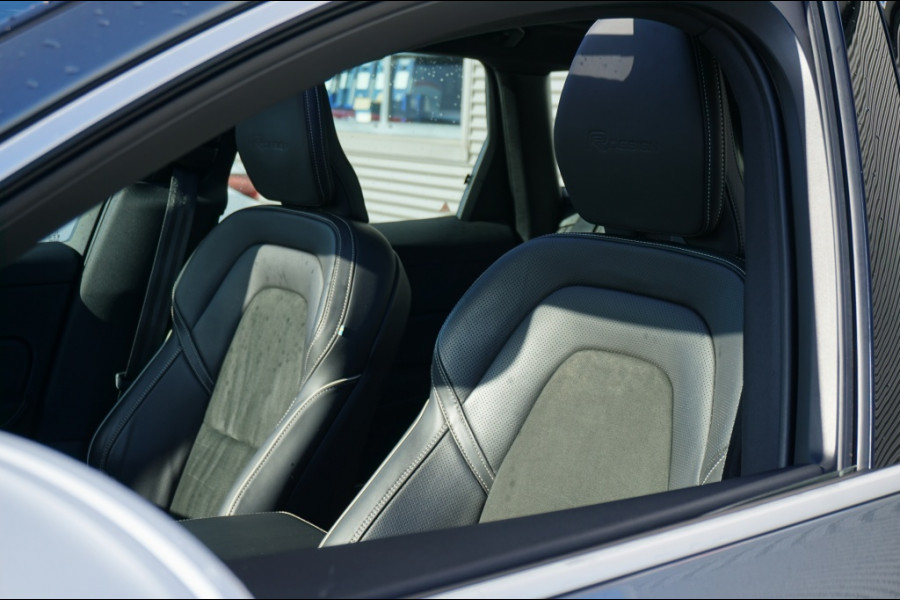 Volvo XC60 190PK T4 R-Design AUTOM. | SUPER LUXE | PANO | TREKHAAK