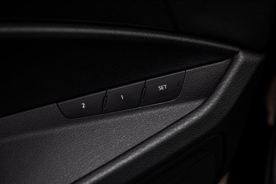 Audi e-tron E-tron 50 quattro Launch edition plus 71 kWh I Pano I S-line I Camera I Leder I