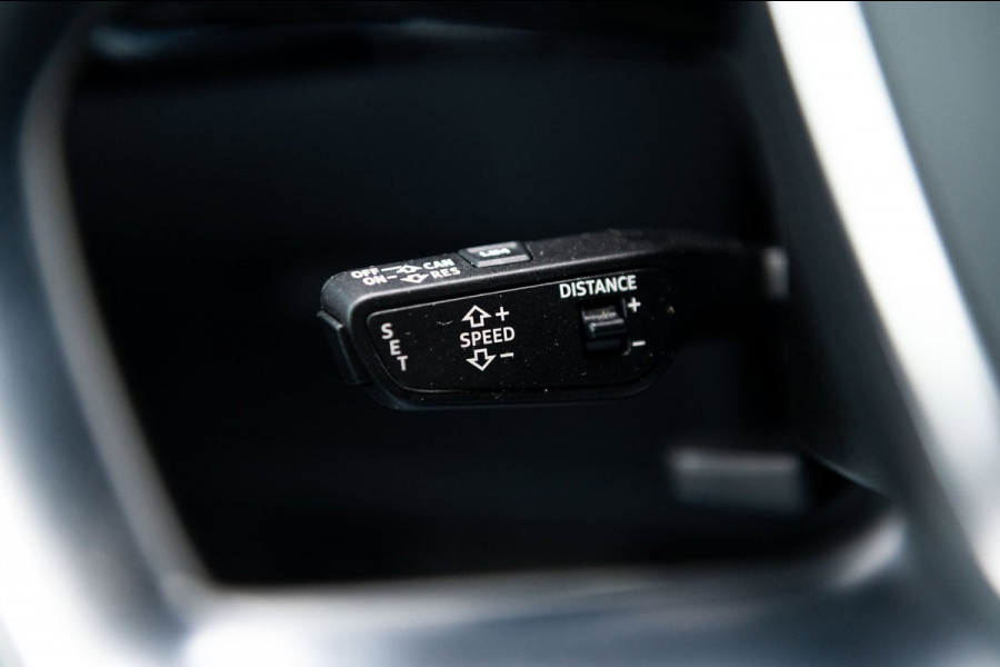 Audi e-tron E-tron 50 quattro Launch edition plus 71 kWh I Pano I S-line I Camera I Leder I