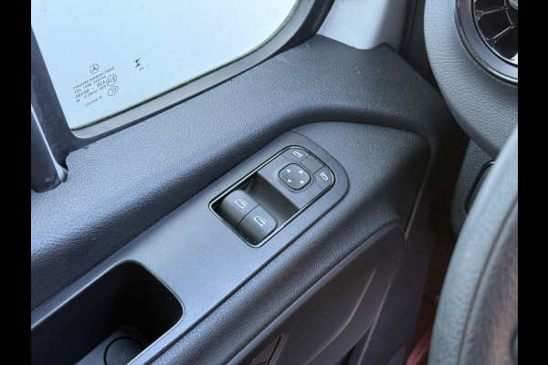 Mercedes-Benz Sprinter 514 2.2 CDI Automaat Laadklep Dubbellucht Climate Control Cruise Control Koffer Bakwagen Meubelbak