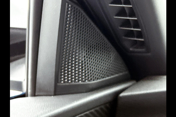 Peugeot 3008 1.2 Hybrid 136 Allure WIDE-SCREEN | CAMERA | NAVI & CARPLAY