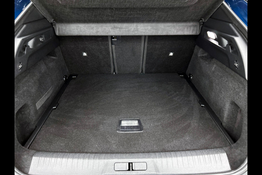 Peugeot 3008 1.2 Hybrid 136 Allure WIDE-SCREEN | CAMERA | NAVI & CARPLAY