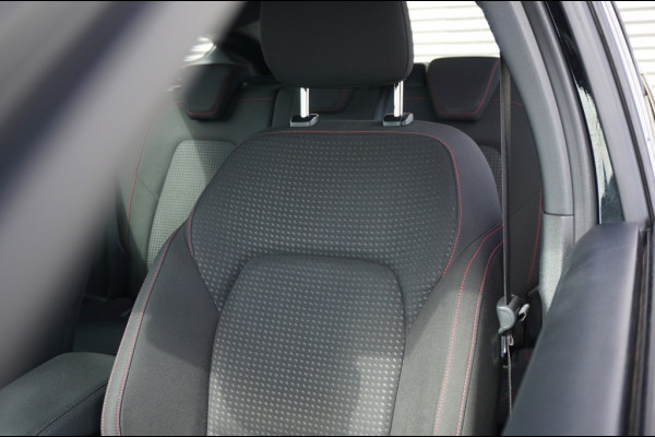 Ford FOCUS Wagon 150PK ST Line Business | SPORTIEF | AUTOMAAT | NAVI | SENSOREN