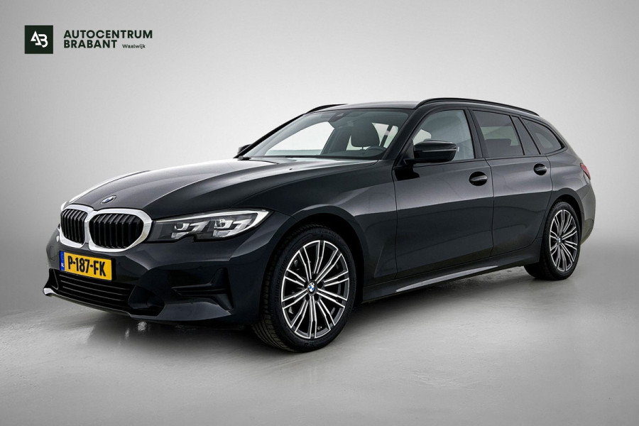 BMW 3 Serie Touring 318i High Executive(Dealer onderH, Carplay/ Android, Navi, StoelV, PDC V+A, Climate con,, Etc)