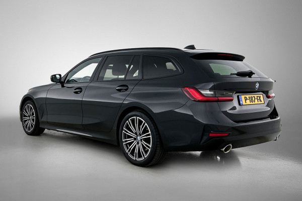BMW 3 Serie Touring 318i High Executive(Dealer onderH, Carplay/ Android, Navi, StoelV, PDC V+A, Climate con,, Etc)
