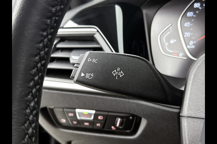 BMW 3 Serie Touring 318i High Executive(Dealer onderH, Carplay/ Android, Navi, StoelV, PDC V+A, Climate con,, Etc)