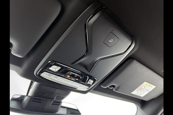 BMW 3 Serie Touring 318i High Executive(Dealer onderH, Carplay/ Android, Navi, StoelV, PDC V+A, Climate con,, Etc)