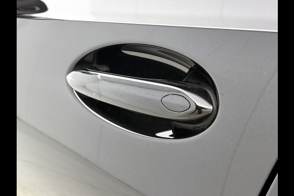 BMW 3 Serie Touring 318i High Executive(Dealer onderH, Carplay/ Android, Navi, StoelV, PDC V+A, Climate con,, Etc)