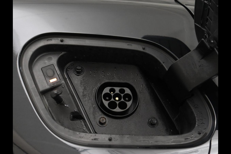 Kia Sportage 1.6 T-GDi Plug-in Hybrid AWD DynamicPlusLine | Stoelverwarming | Adaptive cruise | Matrix LED | 19'' | Camera | Half leder | Carplay | Keyless | Stuurverwarming | Navigatie | PHEV