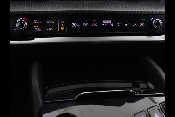 Kia Sportage 1.6 T-GDi Plug-in Hybrid AWD DynamicPlusLine | Stoelverwarming | Adaptive cruise | Matrix LED | 19'' | Camera | Half leder | Carplay | Keyless | Stuurverwarming | Navigatie | PHEV
