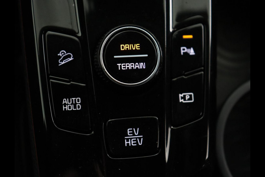 Kia Sportage 1.6 T-GDi Plug-in Hybrid AWD DynamicPlusLine | Stoelverwarming | Adaptive cruise | Matrix LED | 19'' | Camera | Half leder | Carplay | Keyless | Stuurverwarming | Navigatie | PHEV