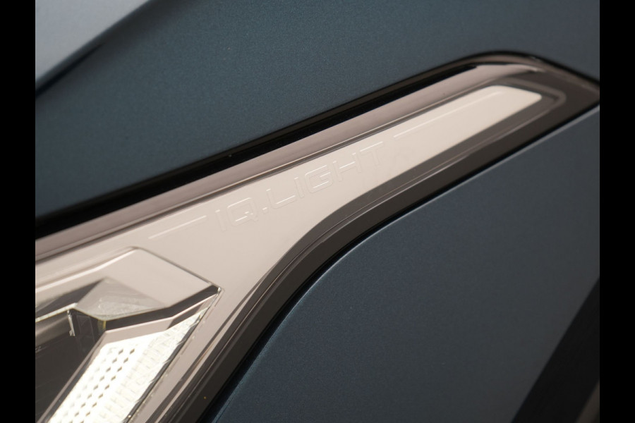 Volkswagen Tiguan 1.4 TSI eHybrid Elegance PHEV 245pk | Panodak | Camera | IQ Light | Adaptive Cruise | Alcantara Sportstoelen Verwarmd | Apple Carplay | Sfeerverlichting | Stuur Verwarmd | Navigatie | Virtual | DAB | Plug In Hybrid