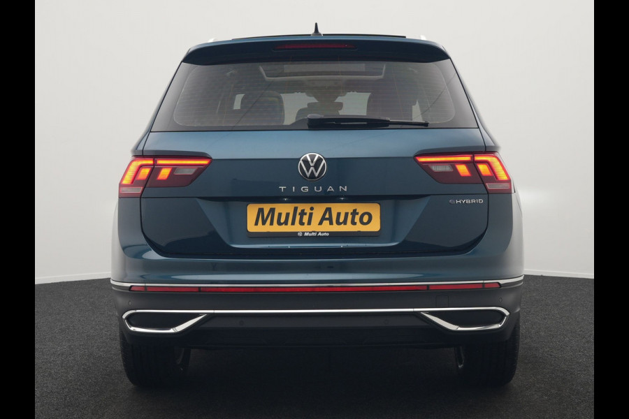 Volkswagen Tiguan 1.4 TSI eHybrid Elegance PHEV 245pk | Panodak | Camera | IQ Light | Adaptive Cruise | Alcantara Sportstoelen Verwarmd | Apple Carplay | Sfeerverlichting | Stuur Verwarmd | Navigatie | Virtual | DAB | Plug In Hybrid