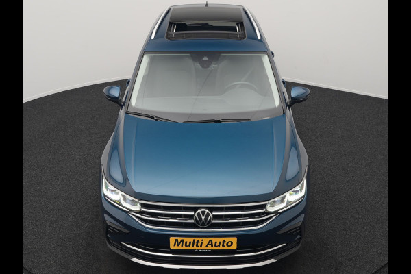 Volkswagen Tiguan 1.4 TSI eHybrid Elegance PHEV 245pk | Panodak | Camera | IQ Light | Adaptive Cruise | Alcantara Sportstoelen Verwarmd | Apple Carplay | Sfeerverlichting | Stuur Verwarmd | Navigatie | Virtual | DAB | Plug In Hybrid