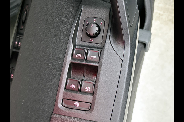 Seat Ibiza 1.0 TSI FR Business Intense(NL-auto, Goed OnderH, Panorama, Camera, StoelV, Climate Con, PDC, Navi, Etc)