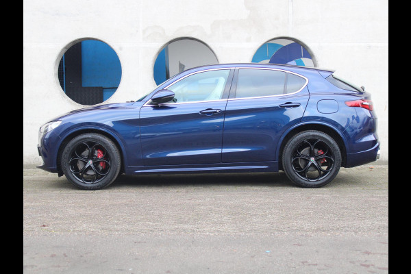 Alfa Romeo Stelvio 2.2d Super | STOELVERWARMING | LEDEREN BEKLEDING | 20" LICHTMETALEN VELGEN |