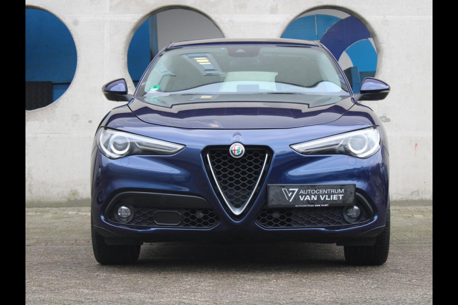 Alfa Romeo Stelvio 2.2d Super | STOELVERWARMING | LEDEREN BEKLEDING | 20" LICHTMETALEN VELGEN |