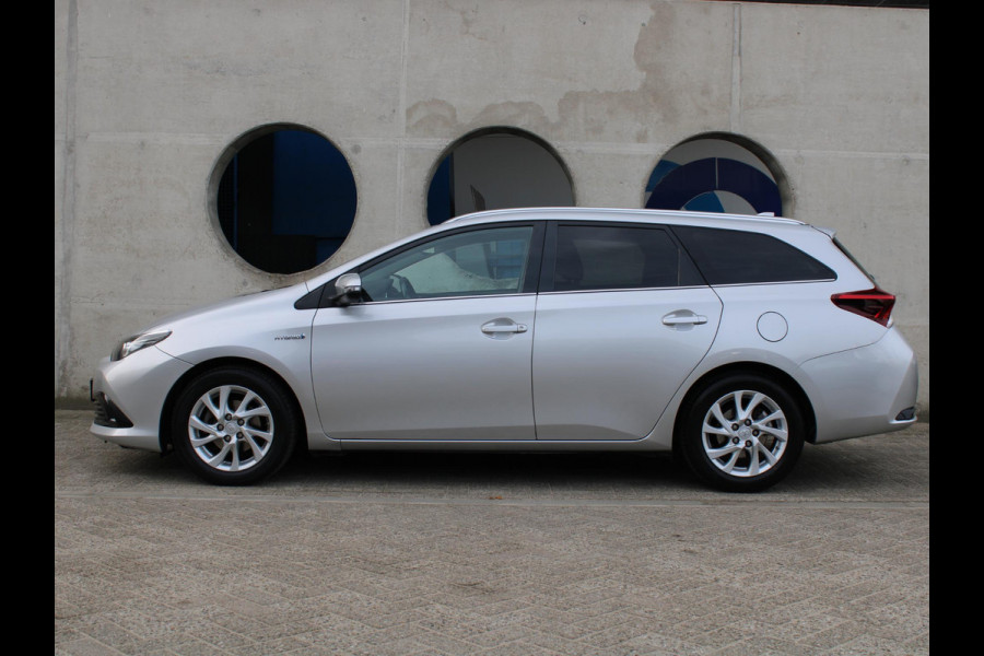 Toyota Auris Touring Sports 1.8 Hybrid Energy Plus | AIRCO | 12 MAANDEN BOVAG GARANTIE |