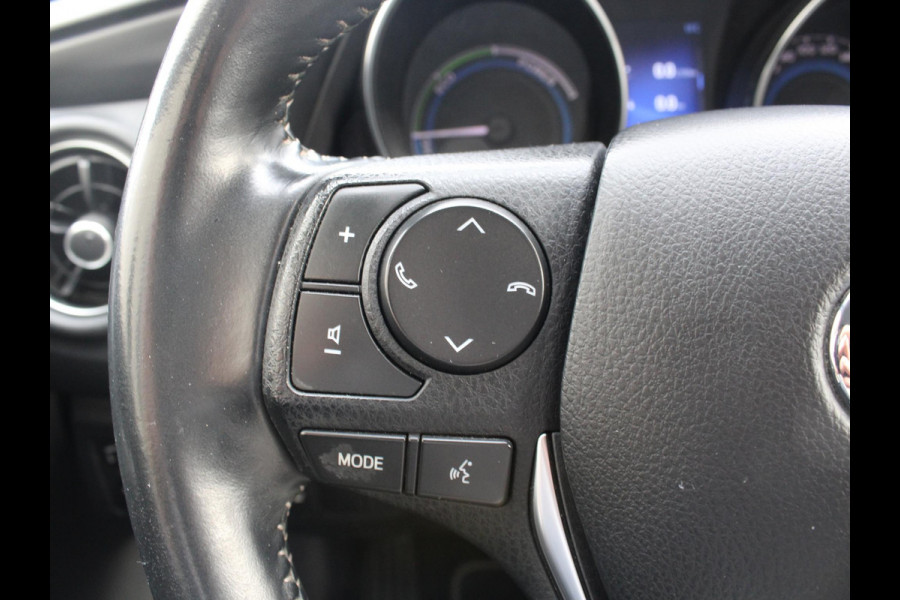 Toyota Auris Touring Sports 1.8 Hybrid Energy Plus | AIRCO | 12 MAANDEN BOVAG GARANTIE |