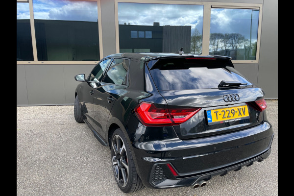 Audi A1 Sportback 40 TFSI S Line edition one Dealer onderhouden