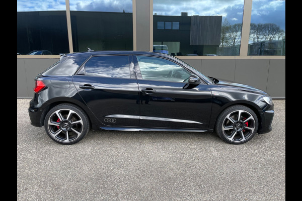 Audi A1 Sportback 40 TFSI S Line edition one Dealer onderhouden